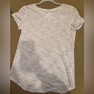 Lululemon Love Crewneck tshirt size 4!